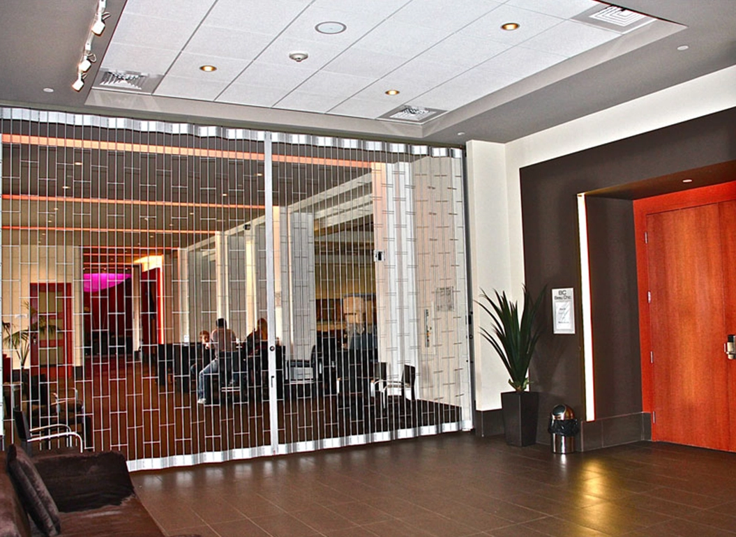 MobilFlex security grille closing a storefront